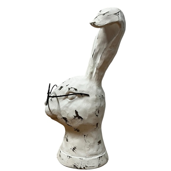 Vintage Distressed Rabbit Head Bust w/ Glasses White Resin Farmhouse Decor - Picture 2 of 6